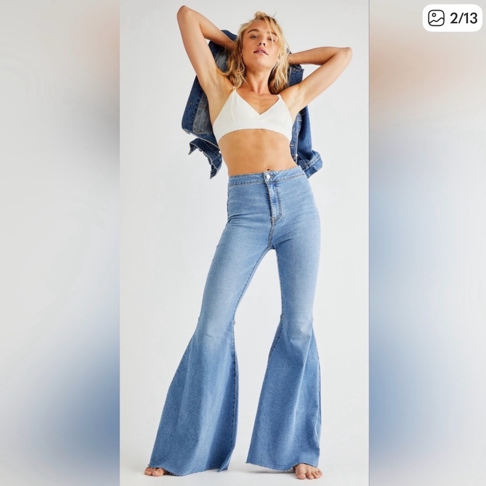 ⭐️Free People Just Float on Flare High Rise Jeans⭐️